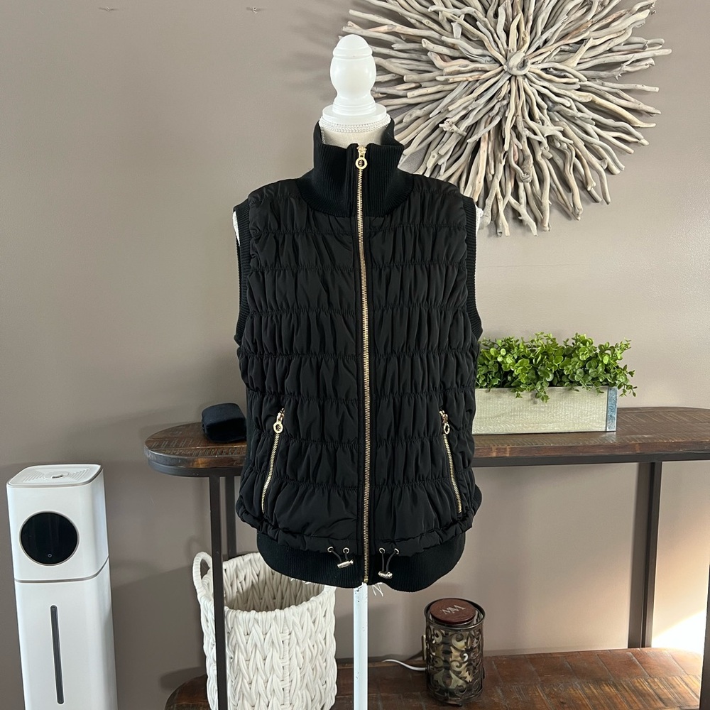 Calvin Klein‎ vest.  Zip up.